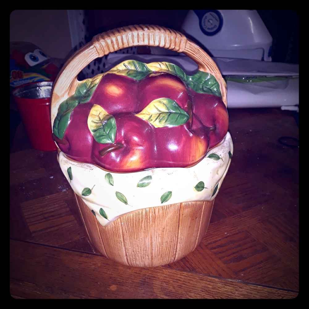 Cookie jar